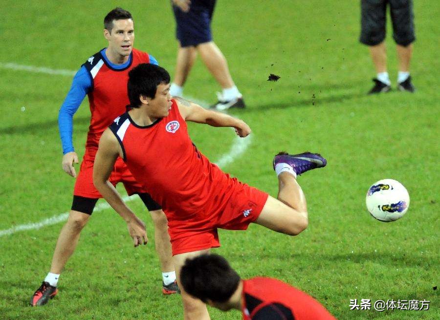 悬念丛生：新加坡联赛激战依旧，稳定卡沙更值得信赖？