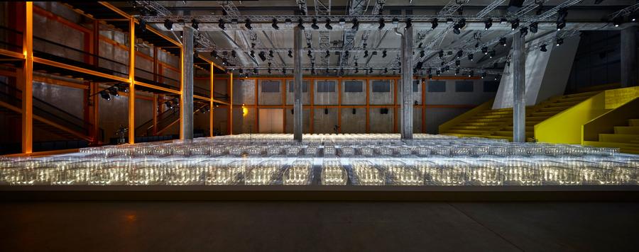 prada粉色改造,prada店铺设计可以给品牌带来什么