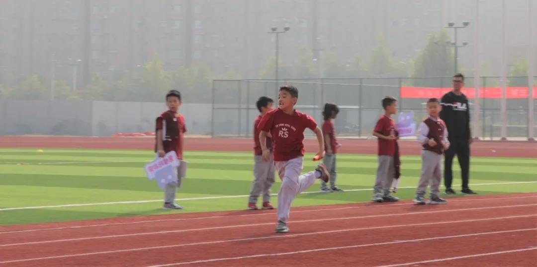 趣味运动会团结奋进,趣味运动会青春