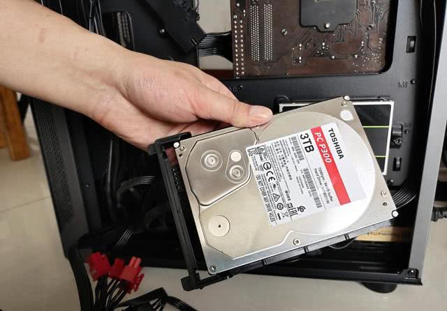 笔记本东芝p300硬盘测评,东芝p3002tb硬盘怎么样