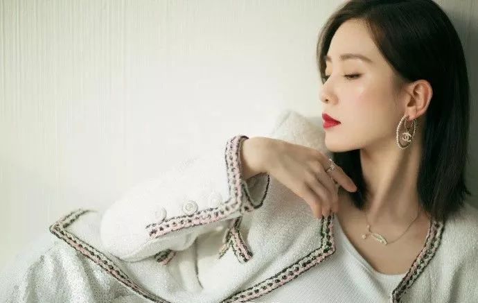 芭莎慈善夜没有张艺兴吗,芭莎慈善夜没有迪丽热巴吗