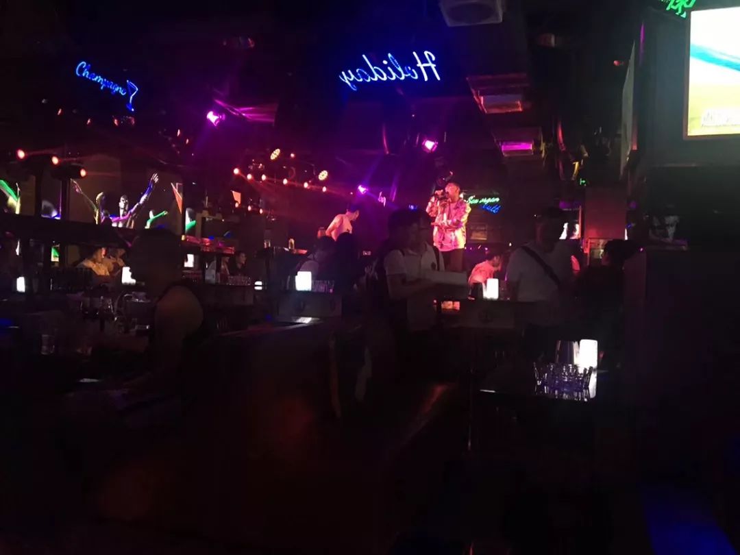 成都酒吧喝酒蹦迪指南,成都酒吧喝酒指南