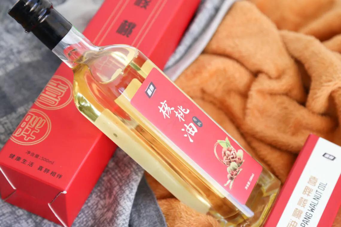 常吃核桃油的十大惊人好处,为什么说核桃油能强身健体