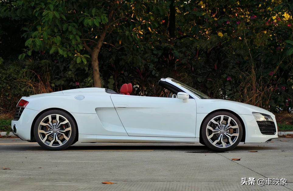 2017款奥迪r8spyder炸街,全新奥迪r8spyder静态实拍