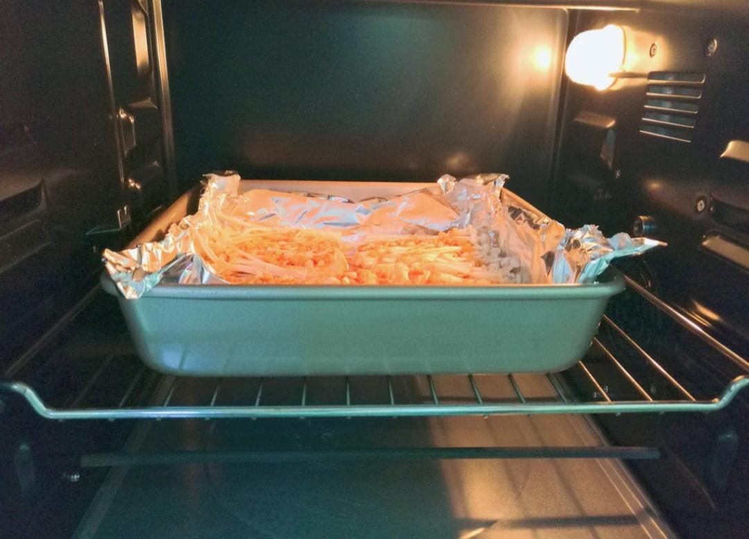 烘焙烤箱该如何选择,烘焙小白要准备哪些食材