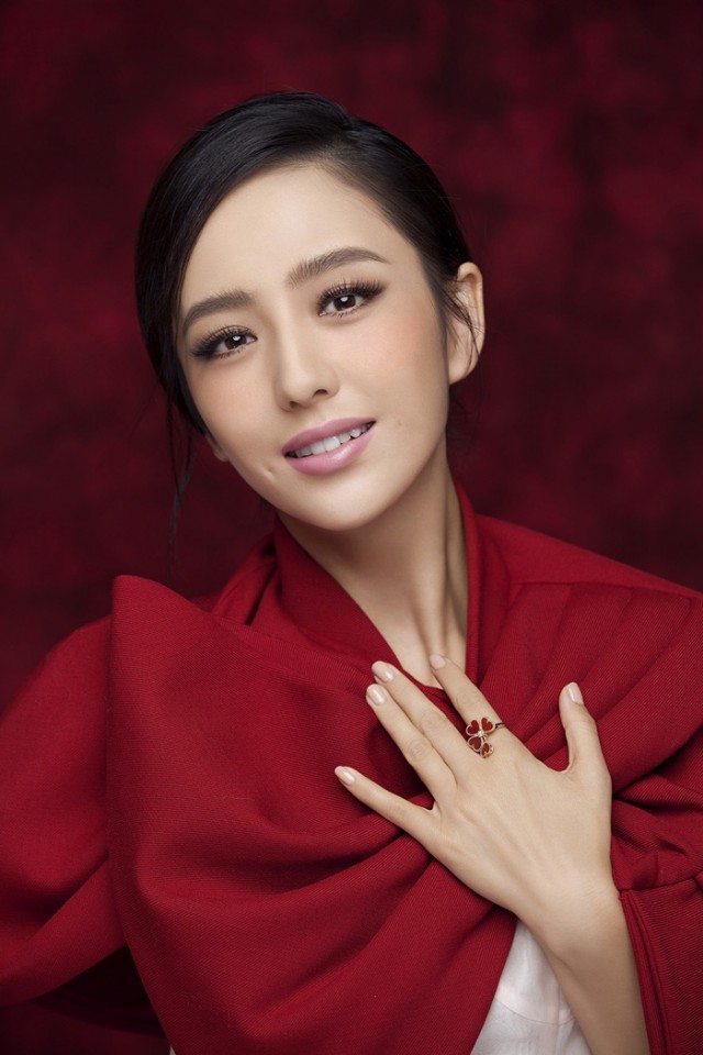 看得到山根的鼻子怎么画修容,鼻侧影高光怎么画好看