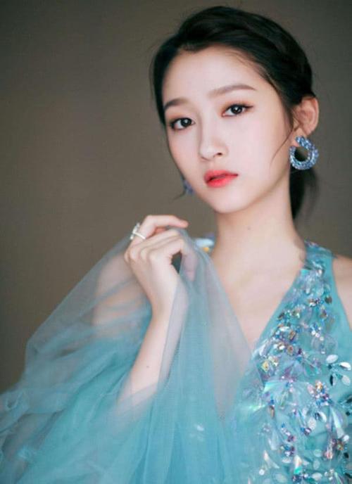 月半爱丽丝啥时播,月半爱丽丝上映