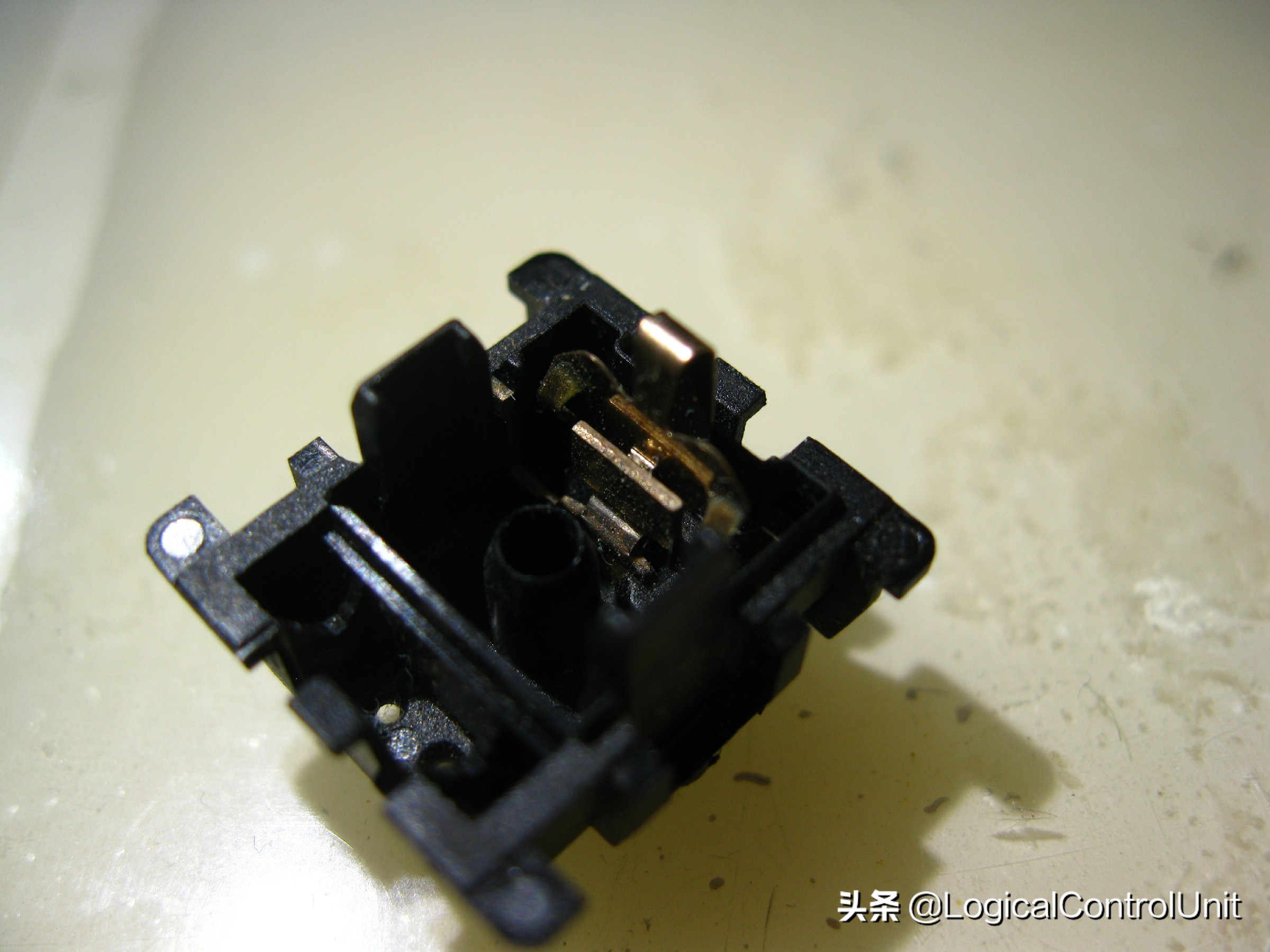 机械键盘按键不灵是轴体还是键帽,键盘按键不灵敏怎么解决