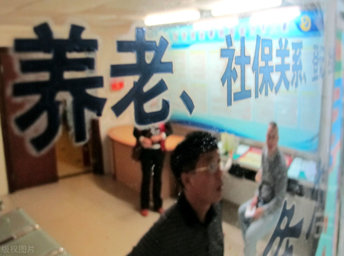 社保断交一个月后补缴有什么影响,社保新规中断会清零吗