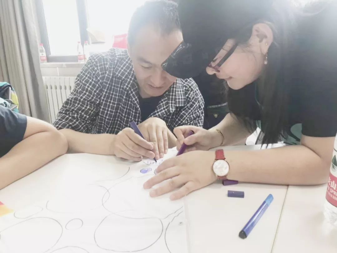 “汇聚爱心，共筑大学梦”---看网教师生将爱与善传递