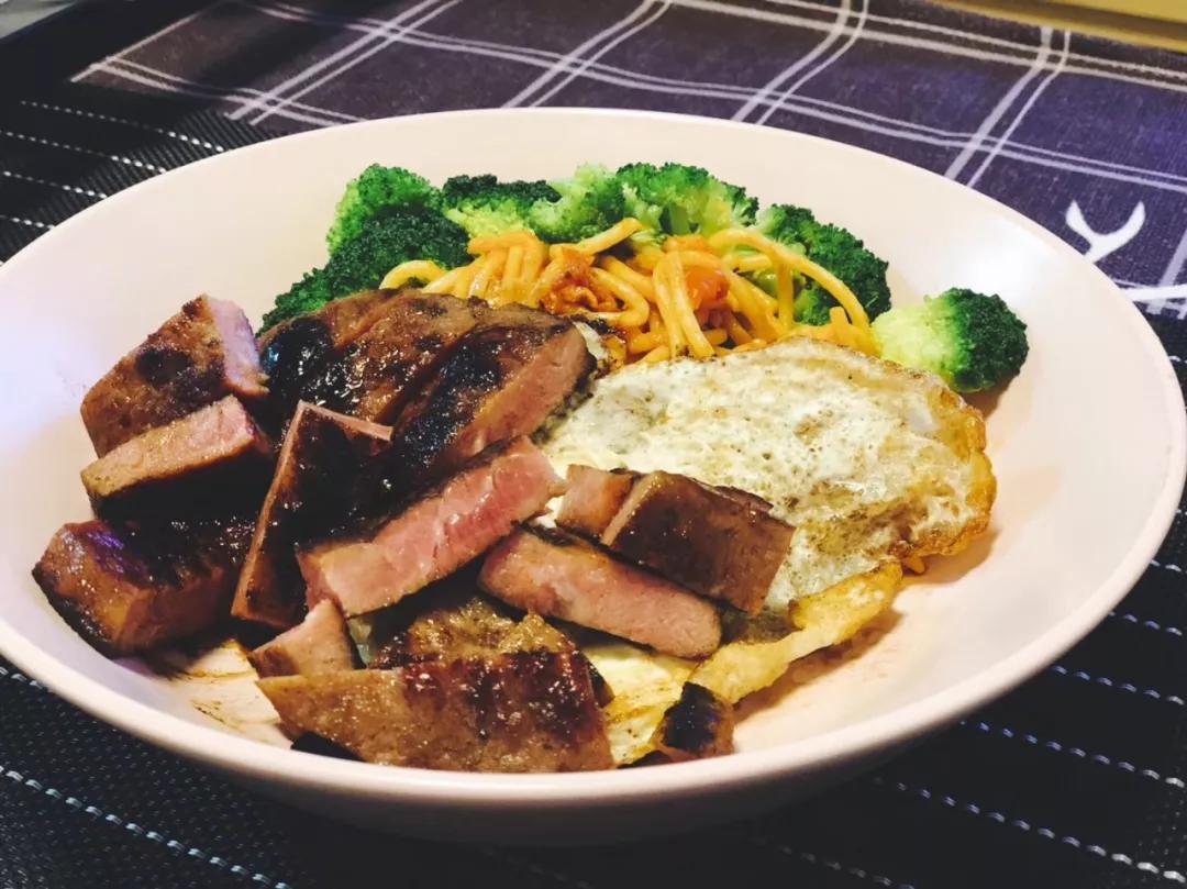 90后夫妻改造老房子,北京老破小2居翻新改造