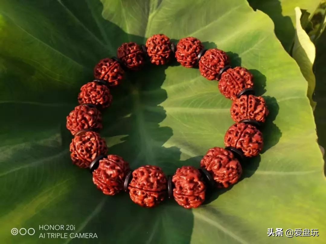 十大顶级手串包浆图片,这六种文玩一盘就包浆太省事儿了