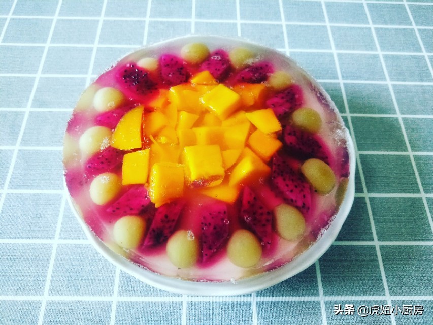 多种水果白凉粉果冻,夏日甜品自制水果白凉粉果冻