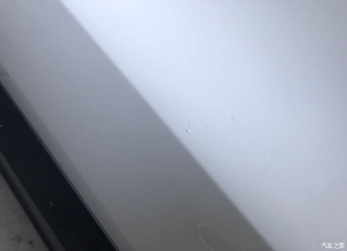 车身被人用钉子划伤怎么处理,车身被划伤怎么修复