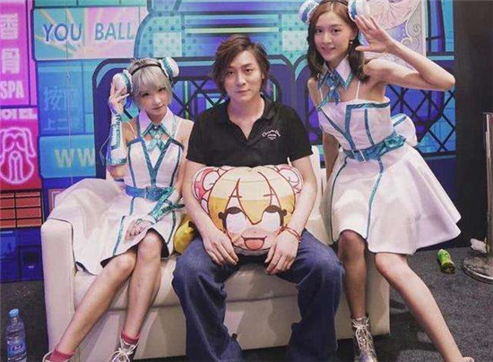 骚白为什么离开斗鱼直播频道,骚白两个亿签约斗鱼真的吗