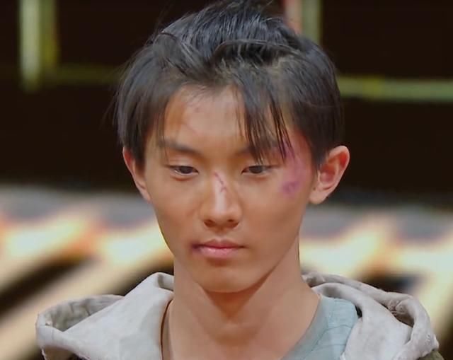 时代少年团火爆短视频,时代少年团出名前后对比