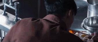 老套路却看得爽，口碑票房系列最佳的《反贪4》究竟怎么做到的？