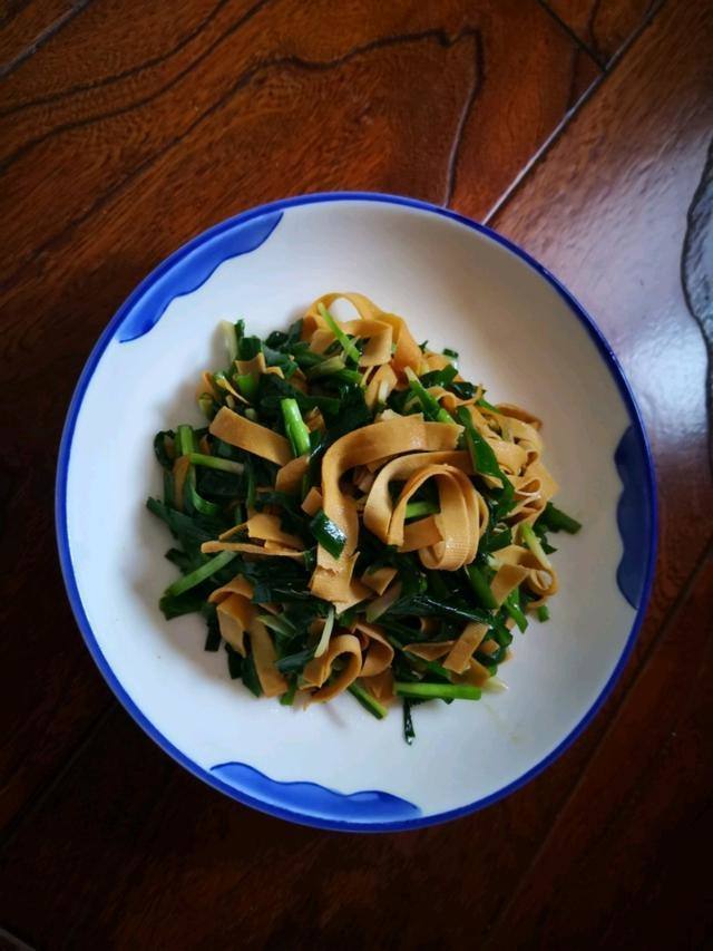 韭菜新吃法一周瘦八斤,韭菜这样吃一夜暴瘦三斤