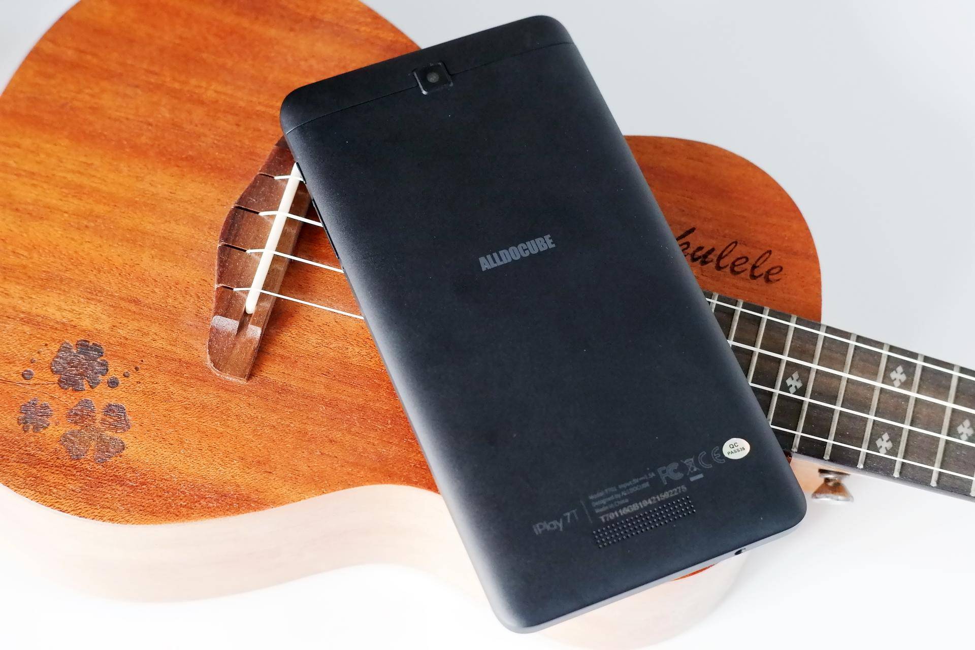 300多元的平板电脑有没有,1千多的平板电脑可以买吗