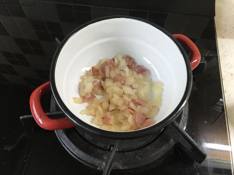 减肥一餐吃多少燕麦有饱腹感,晚餐不吃主食只吃燕麦片能减肥吗