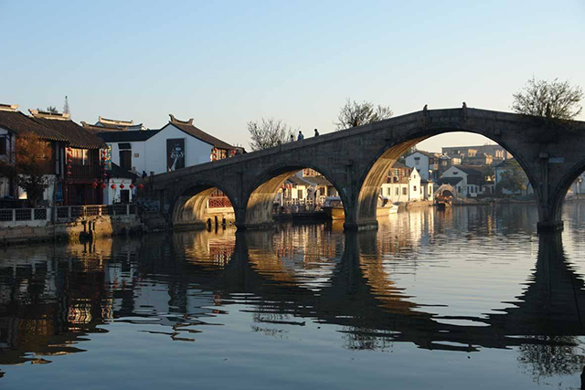 1958年，原本属于江苏的10个县，为何归于上海市范围？