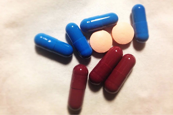 自查痛风的方法,查尿酸前一晚注意事项