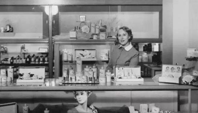 tf与雅诗兰黛,tf跟雅诗兰黛的关系