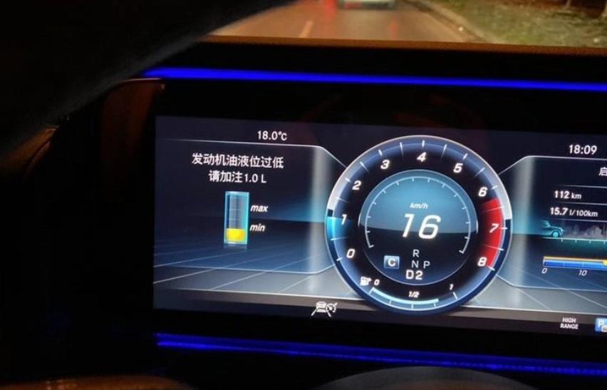 奔驰大g烧机油尾气不合格,奔驰大g柴油烧机油吗