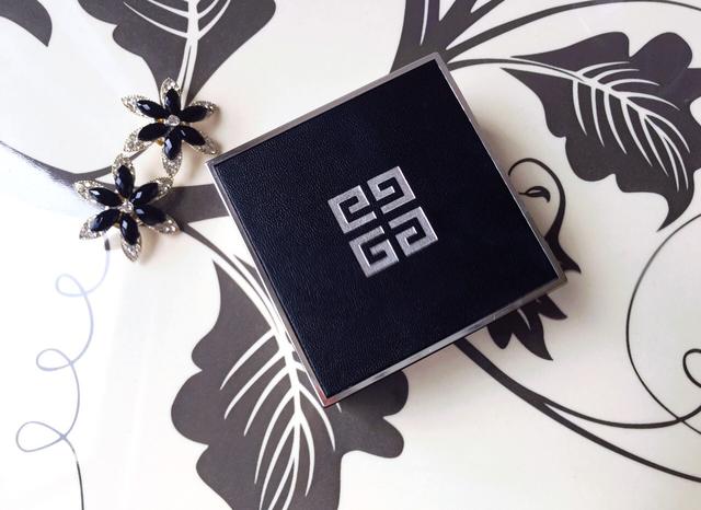 化妆容易流汗脱妆？那么一定是这项没有选对