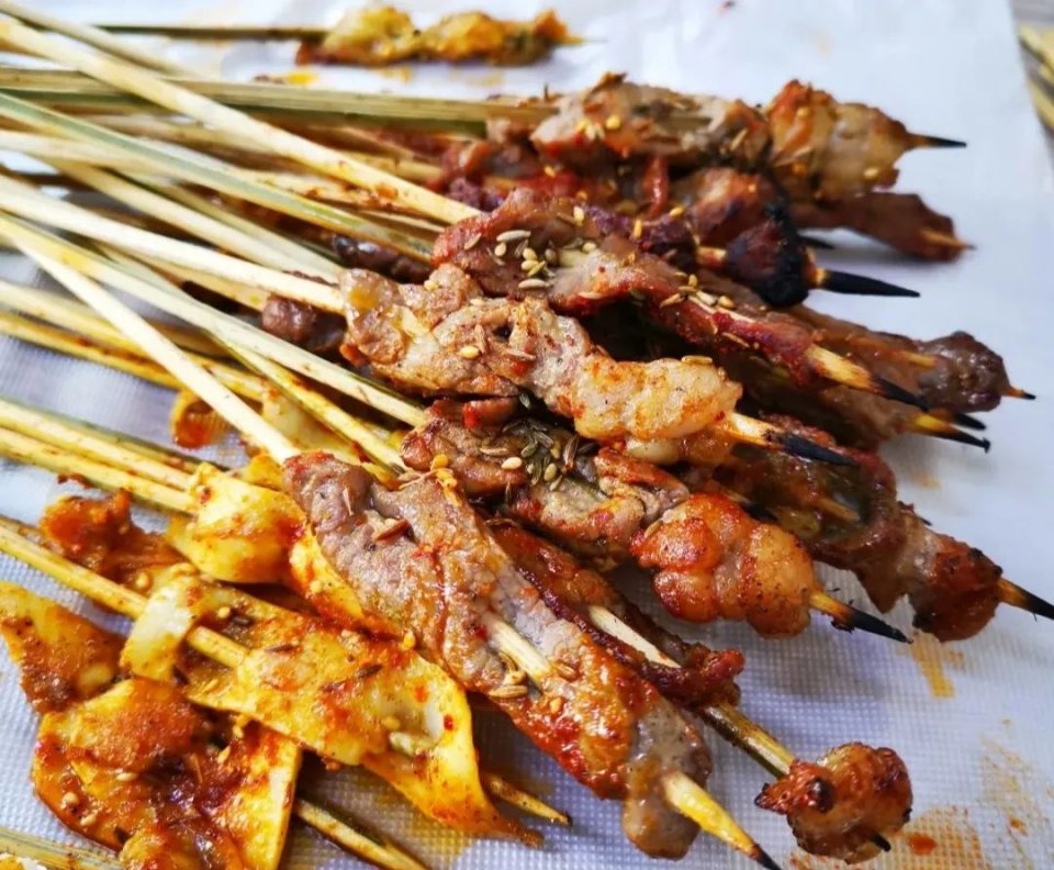 沈阳人有多爱吃鸡架,沈阳人为什么喜欢吃鸡架