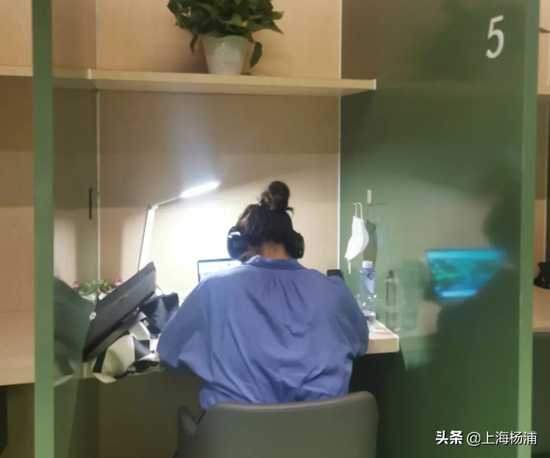 这家书店正式“回归”！既能阅读书刊，还能玩转潮流！