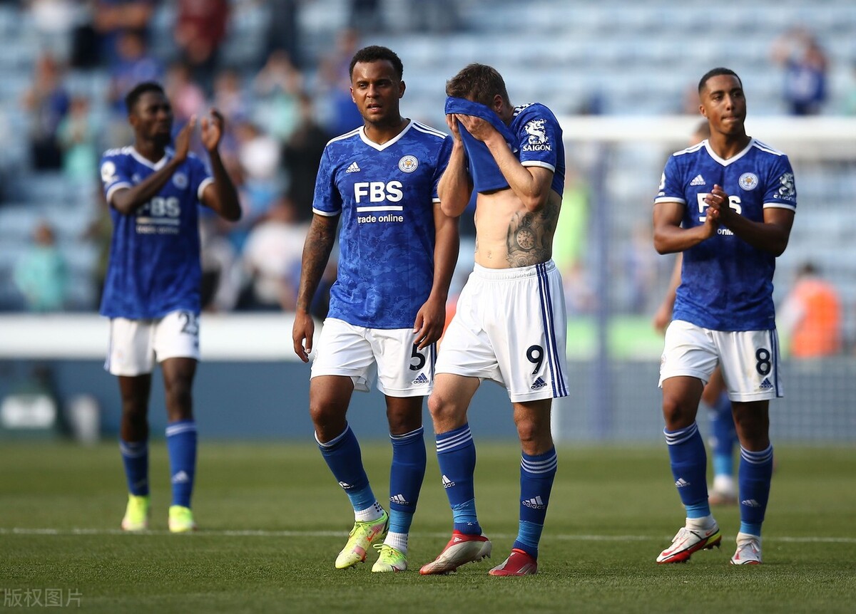 丢球数与保级队为伍，超级前锋也能进乌龙，防守大师成了防守漏勺