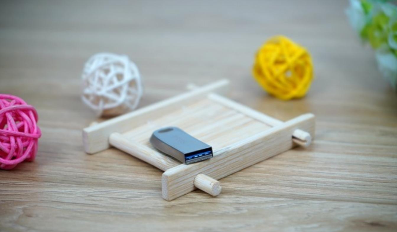 闪迪cz74u盘保护套,闪迪cz74u盘拆解