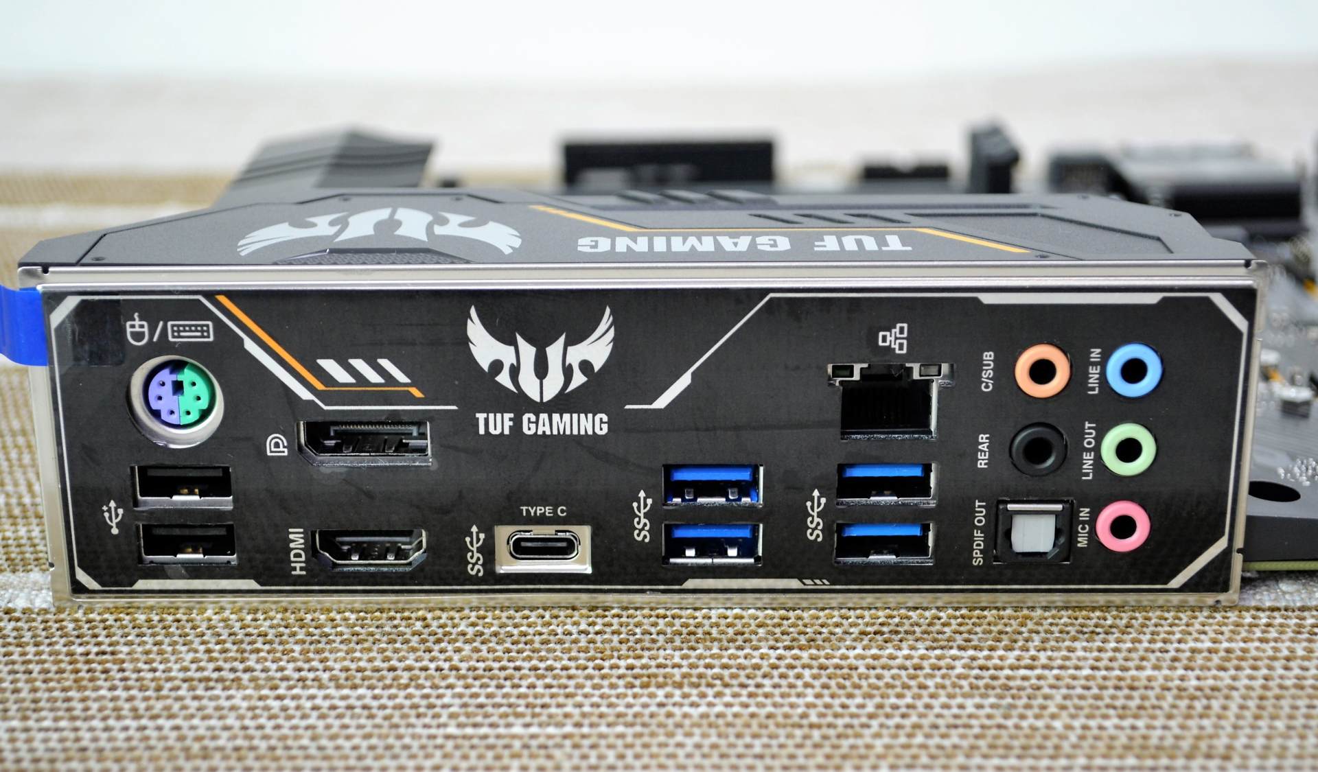 华硕tufgamingb460-plusm.2,diy你的超高性价比主机