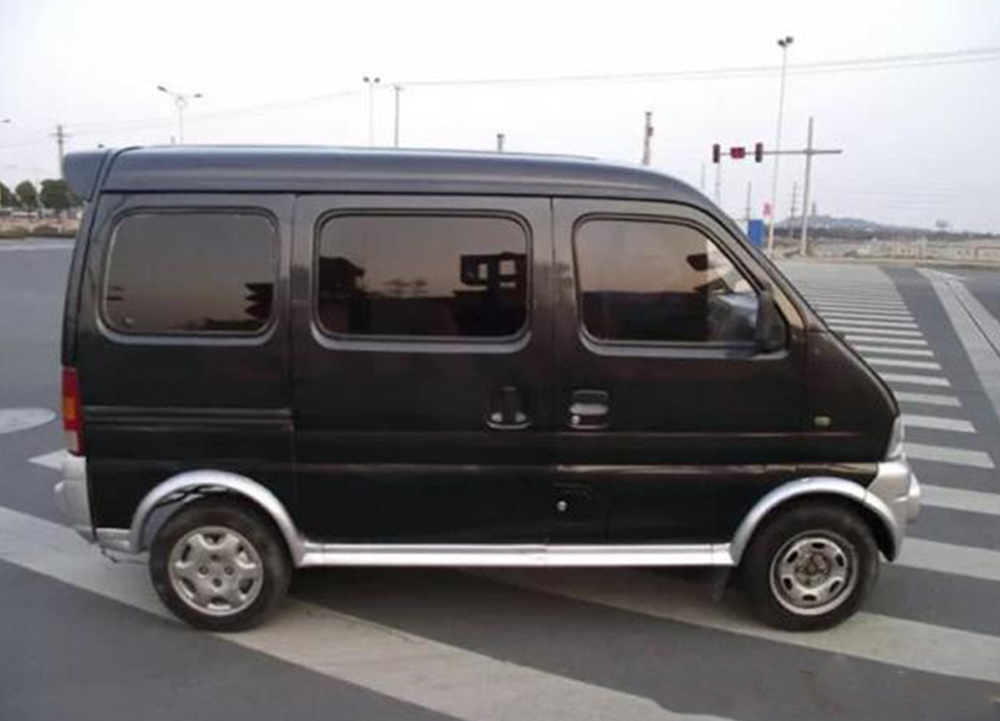 面包车为什么几乎没有黑色的呢,面包车为什么没有黑色银色