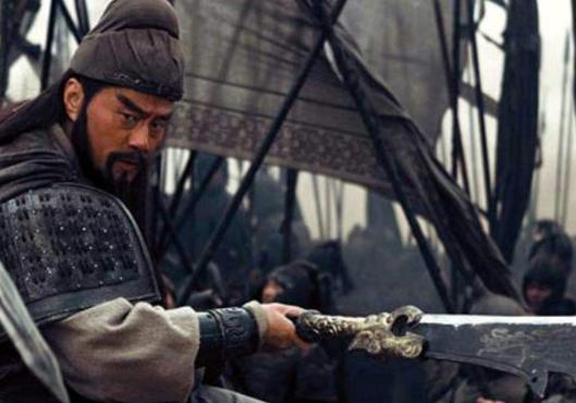 关羽的雕像为何总是闭着眼睛,关羽雕像为何都是闭着眼睛的呢