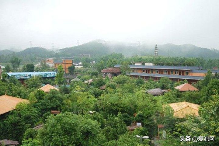 韶关野温泉旅游精品攻略,韶关新丰江源温泉旅游度假山庄