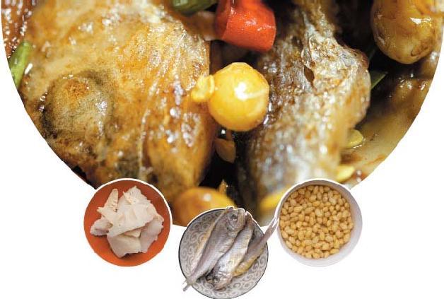 黄豆酸笋小鱼,黄豆酸笋鱼块