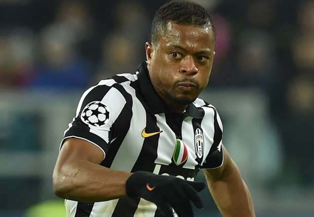 埃弗拉庆祝曼联夺冠,足坛故事录