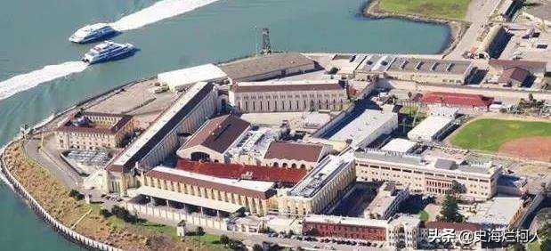 美国监狱堪比天堂？记者*底卧**私营监狱，揭露其肮脏的监禁史