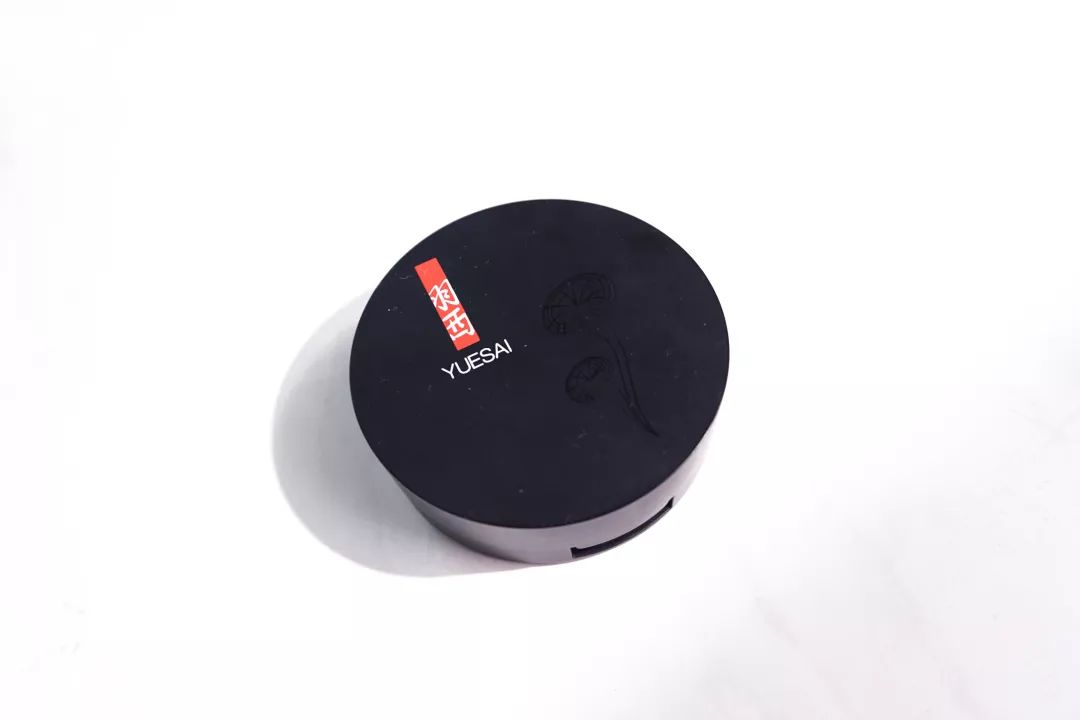 秋冬温柔显白美甲腮红,橘朵腮红哪个适合秋冬