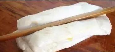 不放明矾家里炸油条蓬松的做法,脆油条做法不用泡打粉和小苏打