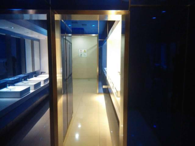 成都顺城大街最造孽，晚上最冷清阴森的一条gai……