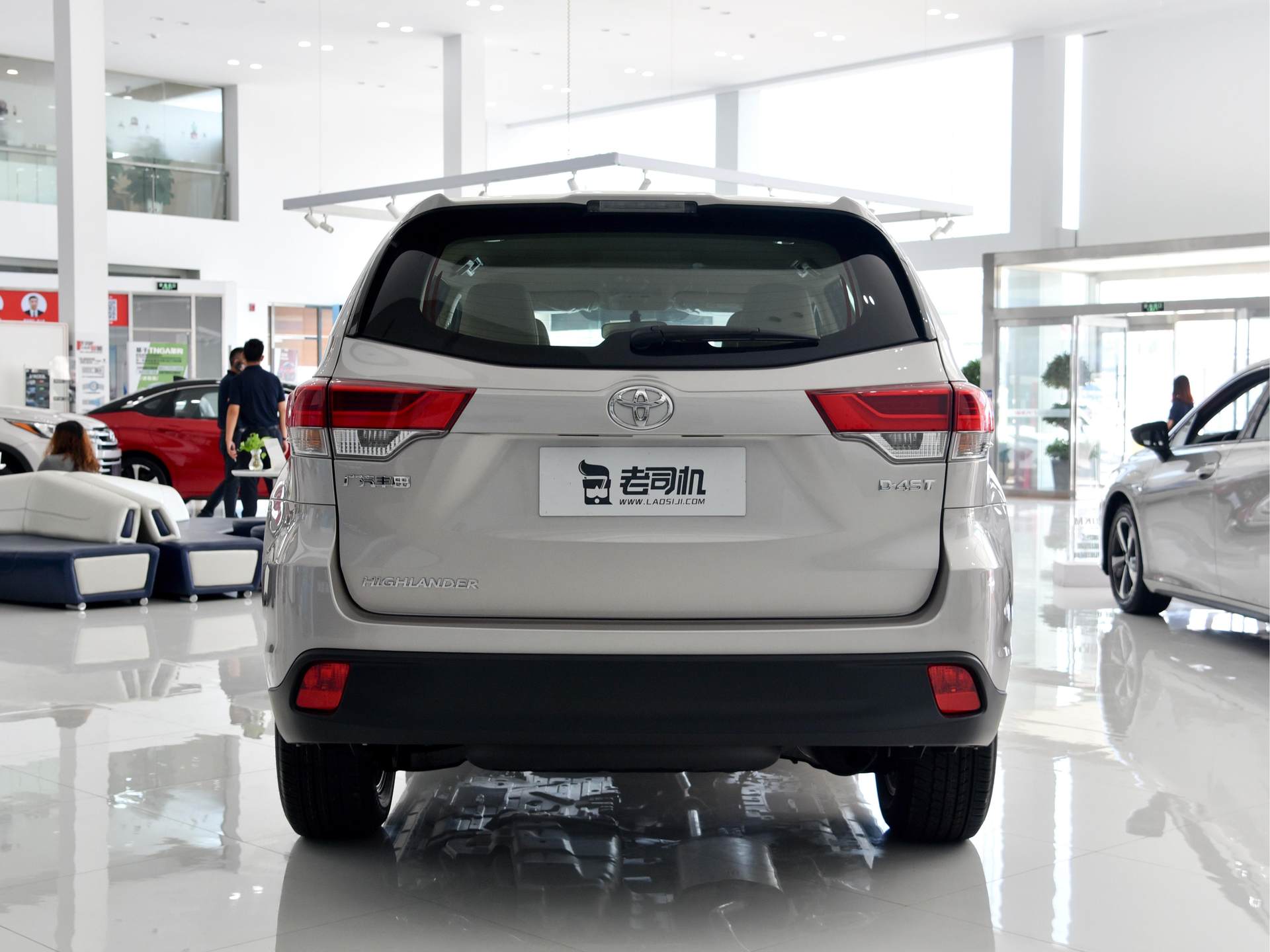 中型suv空间大省油耐造十五万内,中型suv日系