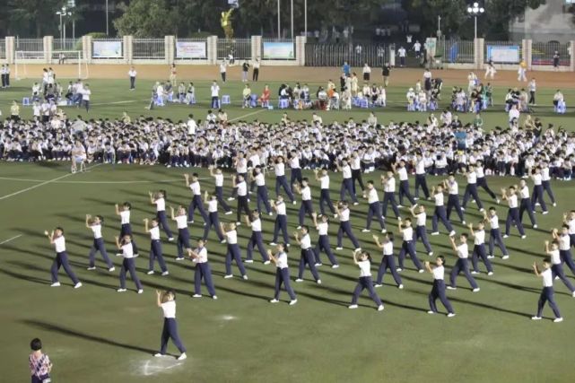 活力校园,活力青春缤纷校园