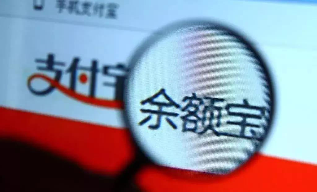 “你月薪3千，却用上万化妆品，哪个男人养得起你”