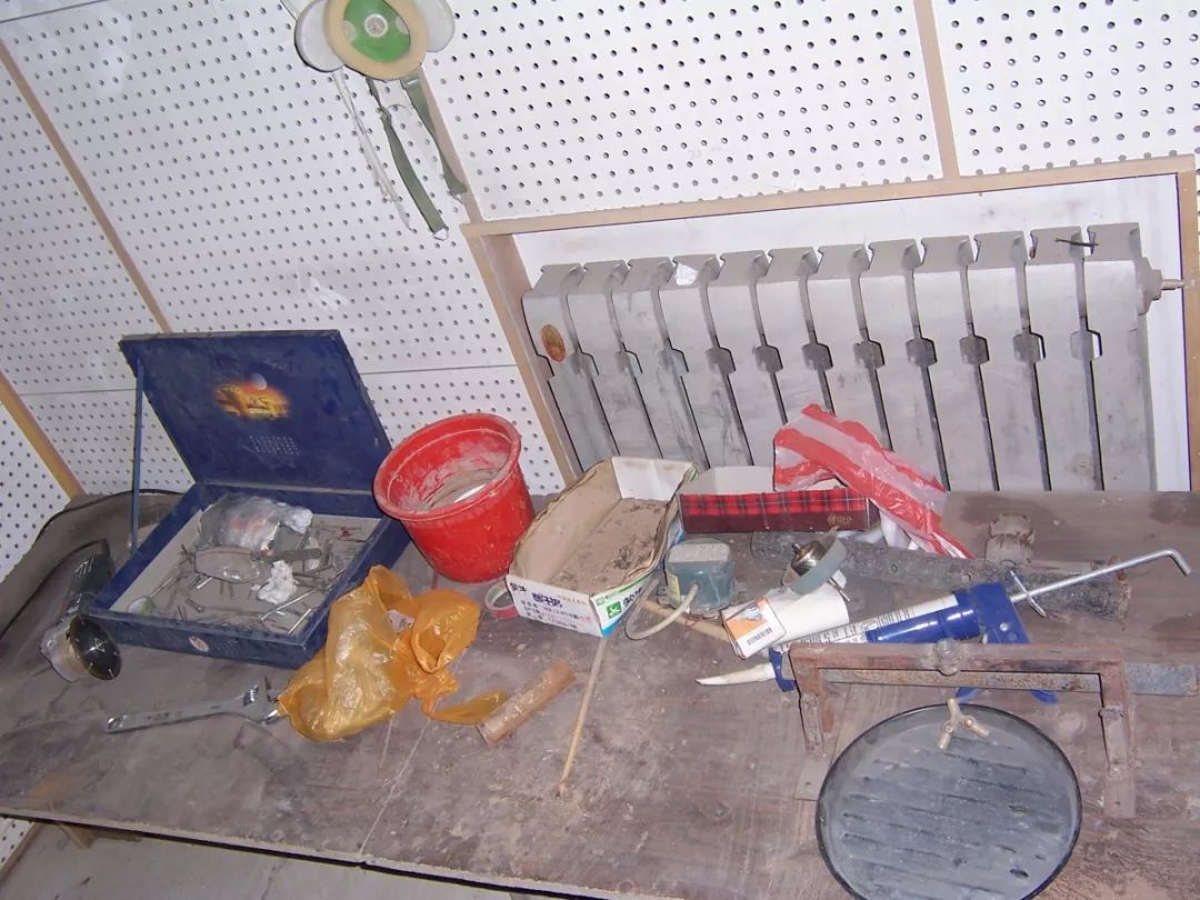 午夜时分，西安长安区一村子的古墓里突然发出一声巨响！而墓主人竟然是唐玄宗曾经最宠爱的女人，不是杨玉环