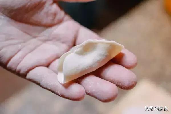 茴香素饺子好吃还是肉饺子好吃,茴香素饺子做法