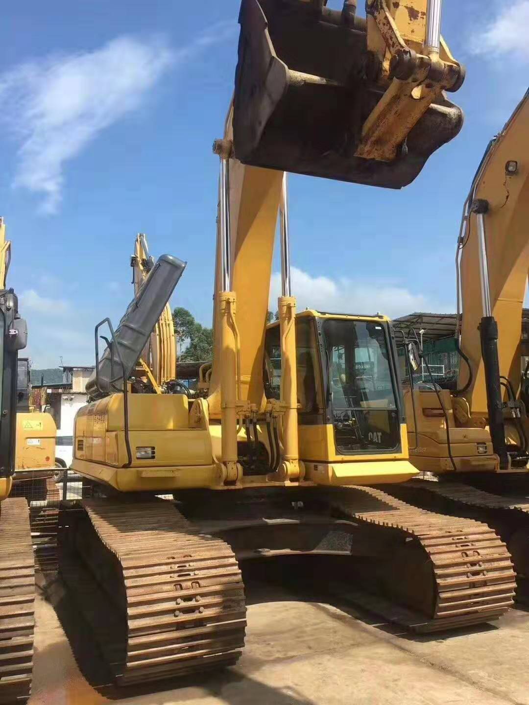 小松是哪个国家品牌,小松品牌