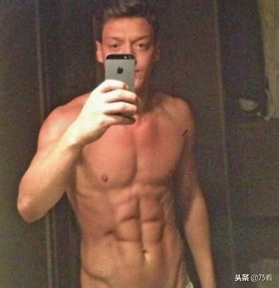 世界十大前锋内马尔,世界足球排名内马尔第几